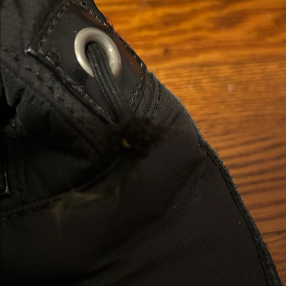 T-Max Women's Black Winter Boots Fur Interior Perfect For Winter Weather - Picture 6 of 6